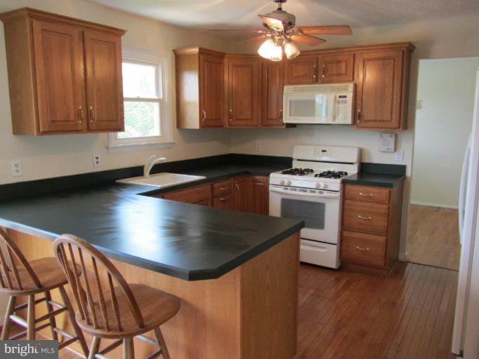 1521 National Road Rosedale, MD 21237 - Photo 9 of 30 Kitchen