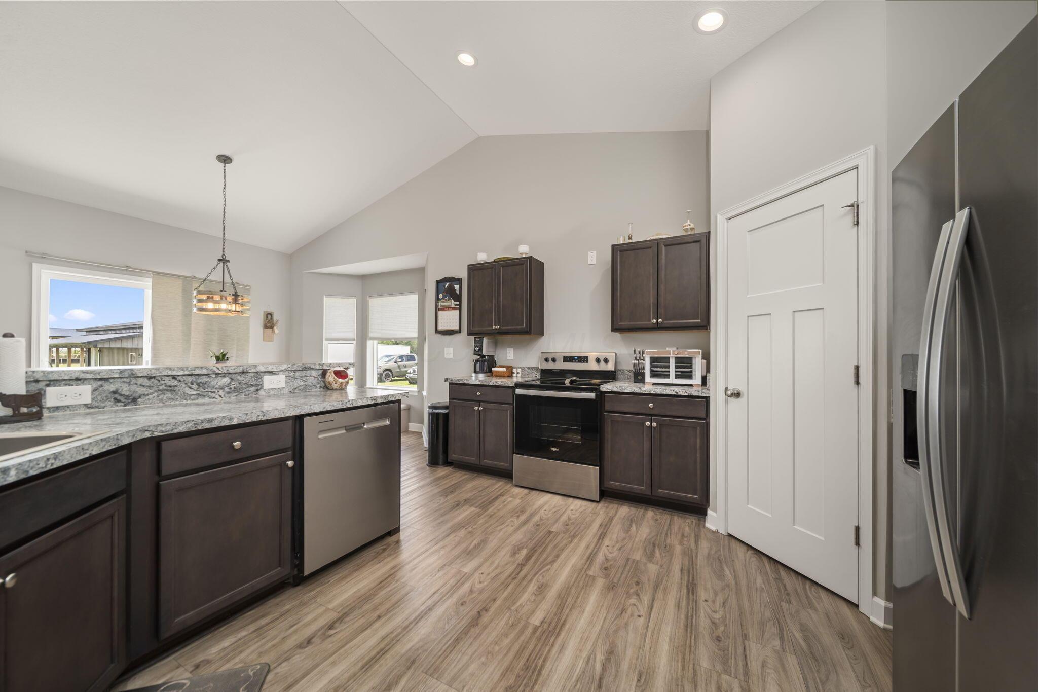 26927 Gay-Dreisbach Road Circleville, OH 43113 - Photo 22 of 48 KITCHEN