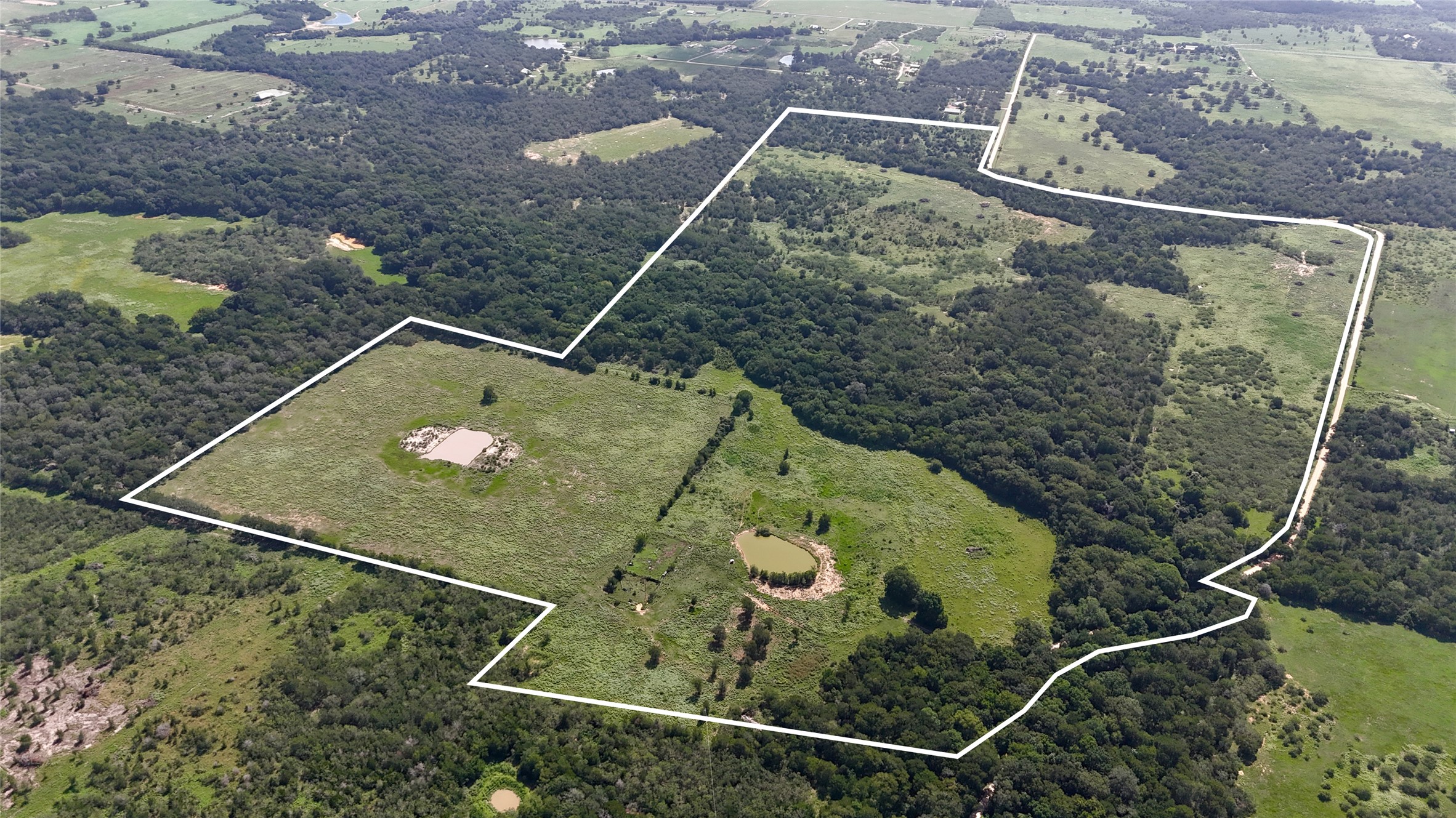 9590 Maynard Hallmark Road Flatonia, TX 78941 - Photo 2 of 31