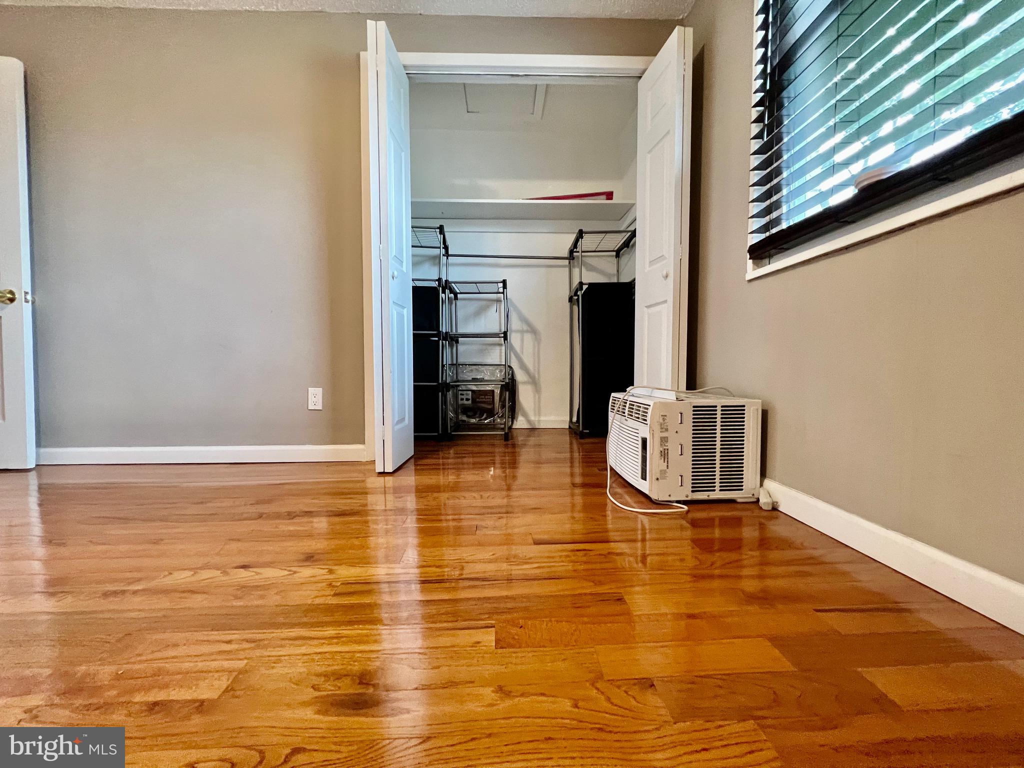 937 Grant Road Folcroft, PA 19032 - Photo 11 of 19