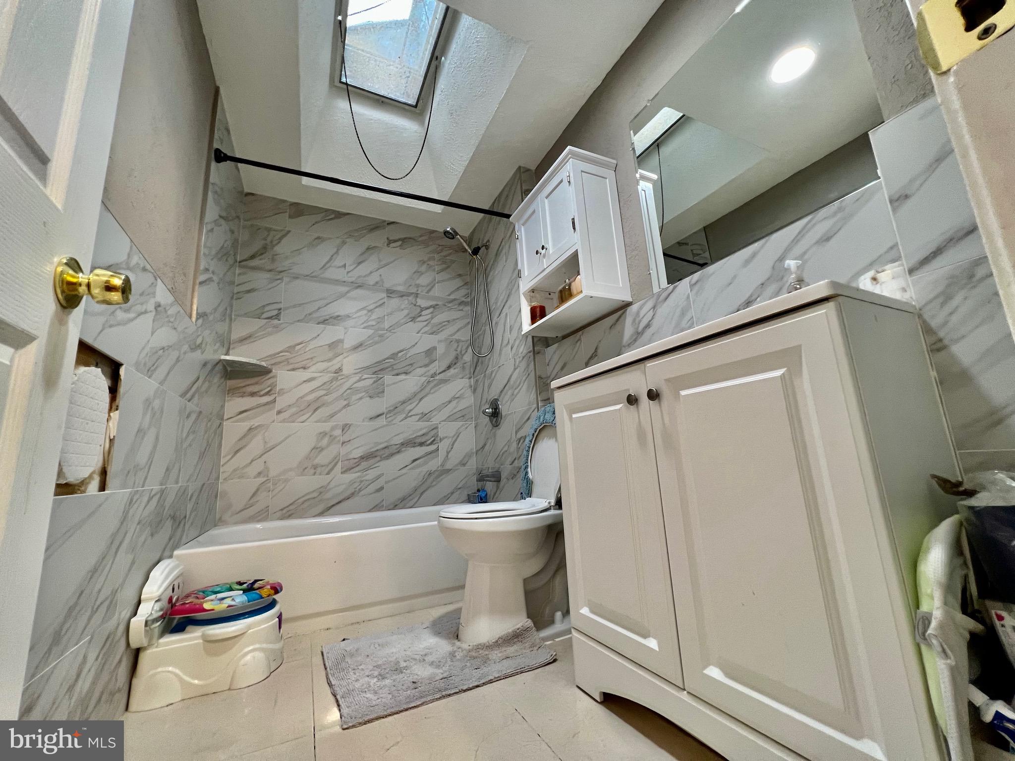 937 Grant Road Folcroft, PA 19032 - Photo 9 of 19