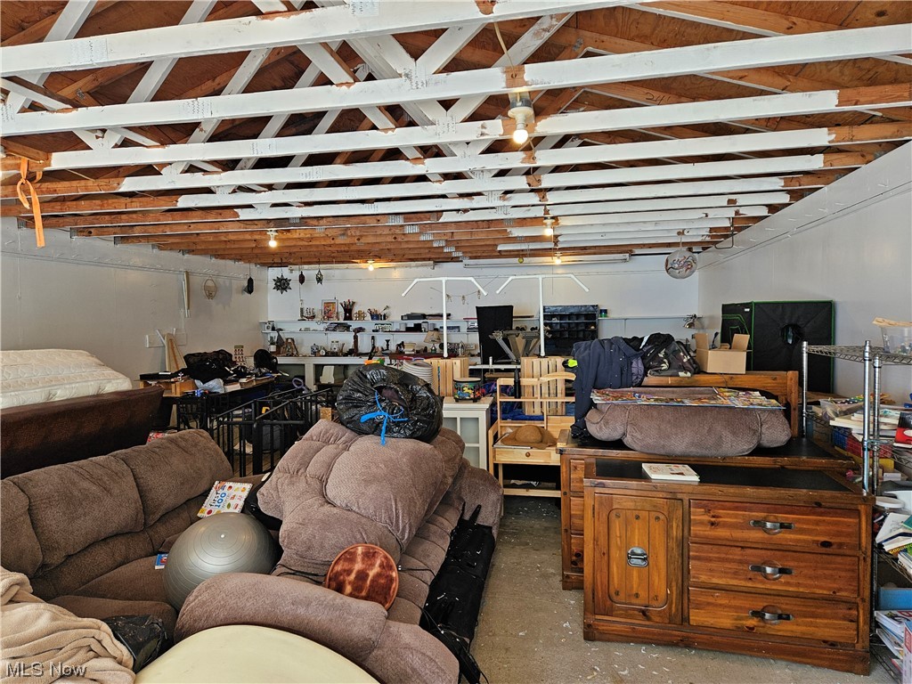 6651 Streeter Road Mantua, OH 44255 - Photo 7 of 21 Gallery Image 7