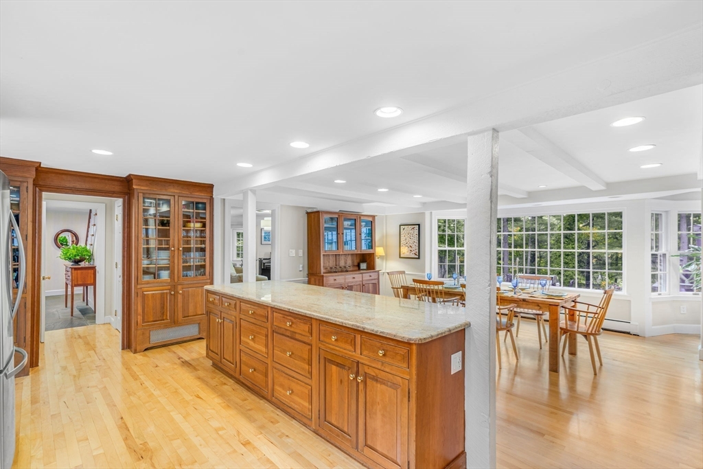 46 Round Hill Road Lincoln, MA 01773 - Photo 7 of 42