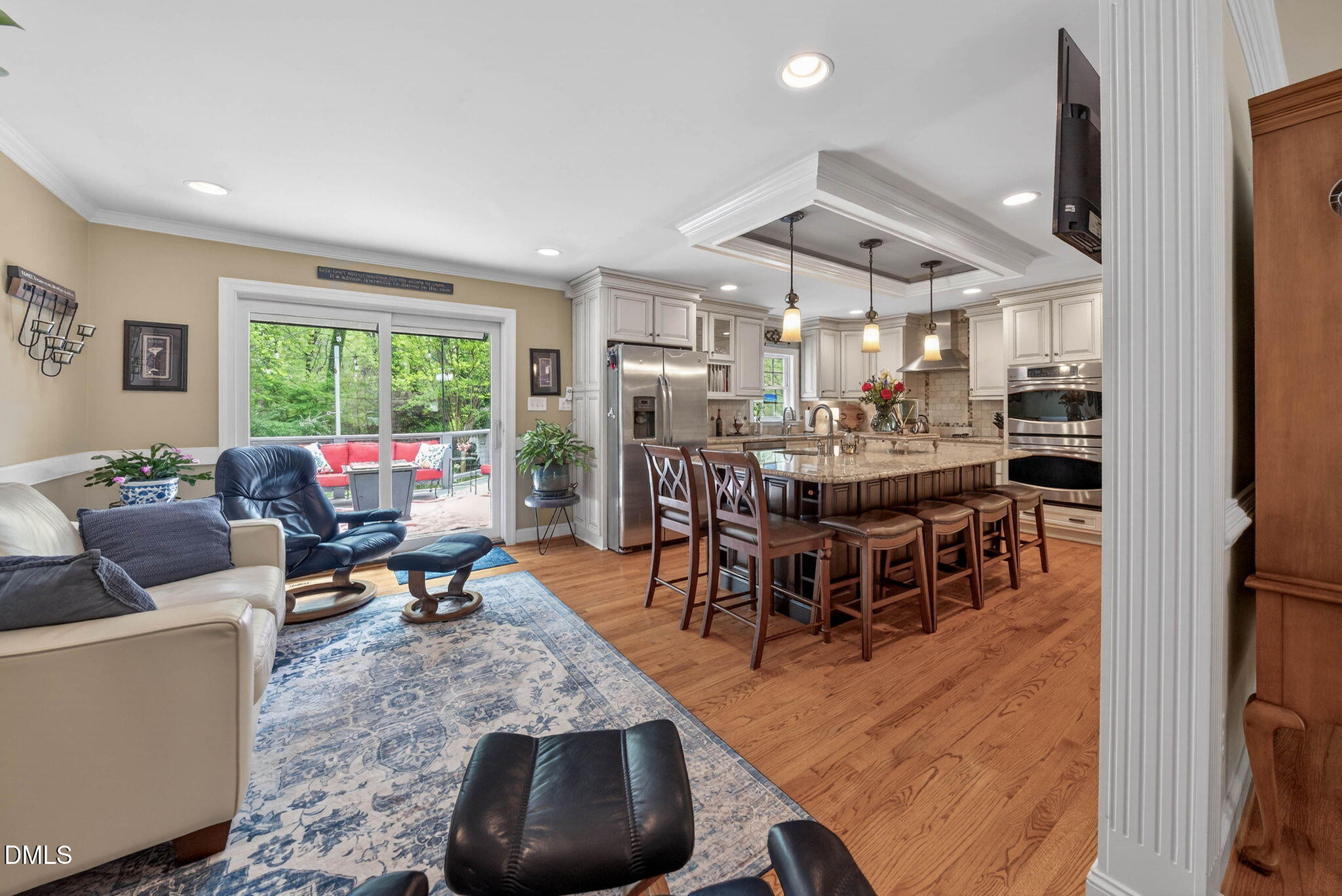 904 Hardimont Road Raleigh, NC 27609 - Photo 9 of 40 13-web-or-mls-904 Hardimont Road -13