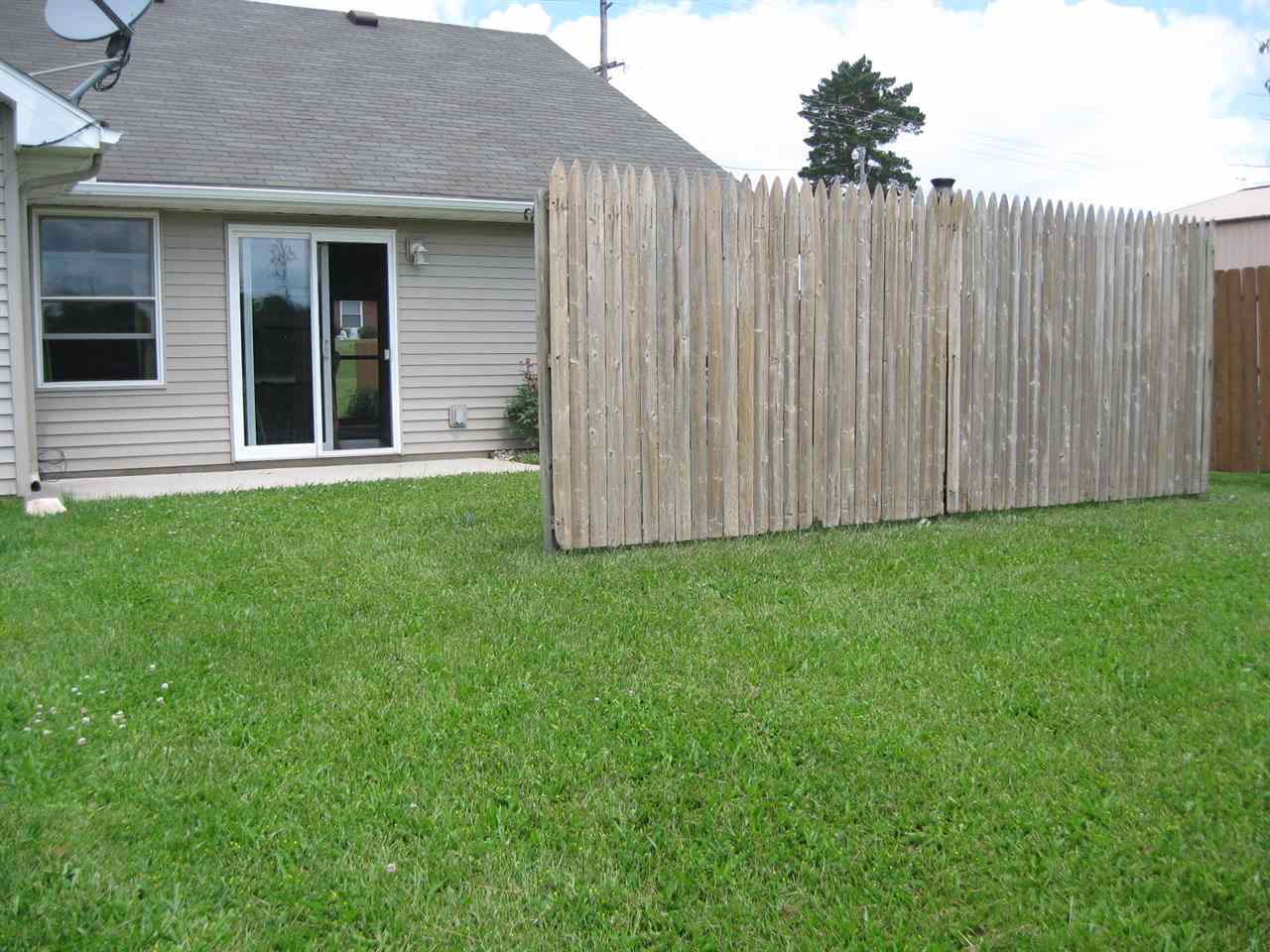 121 Fox Lake Road Angola, IN 46703 - Photo 5 of 13 Gallery Image 5