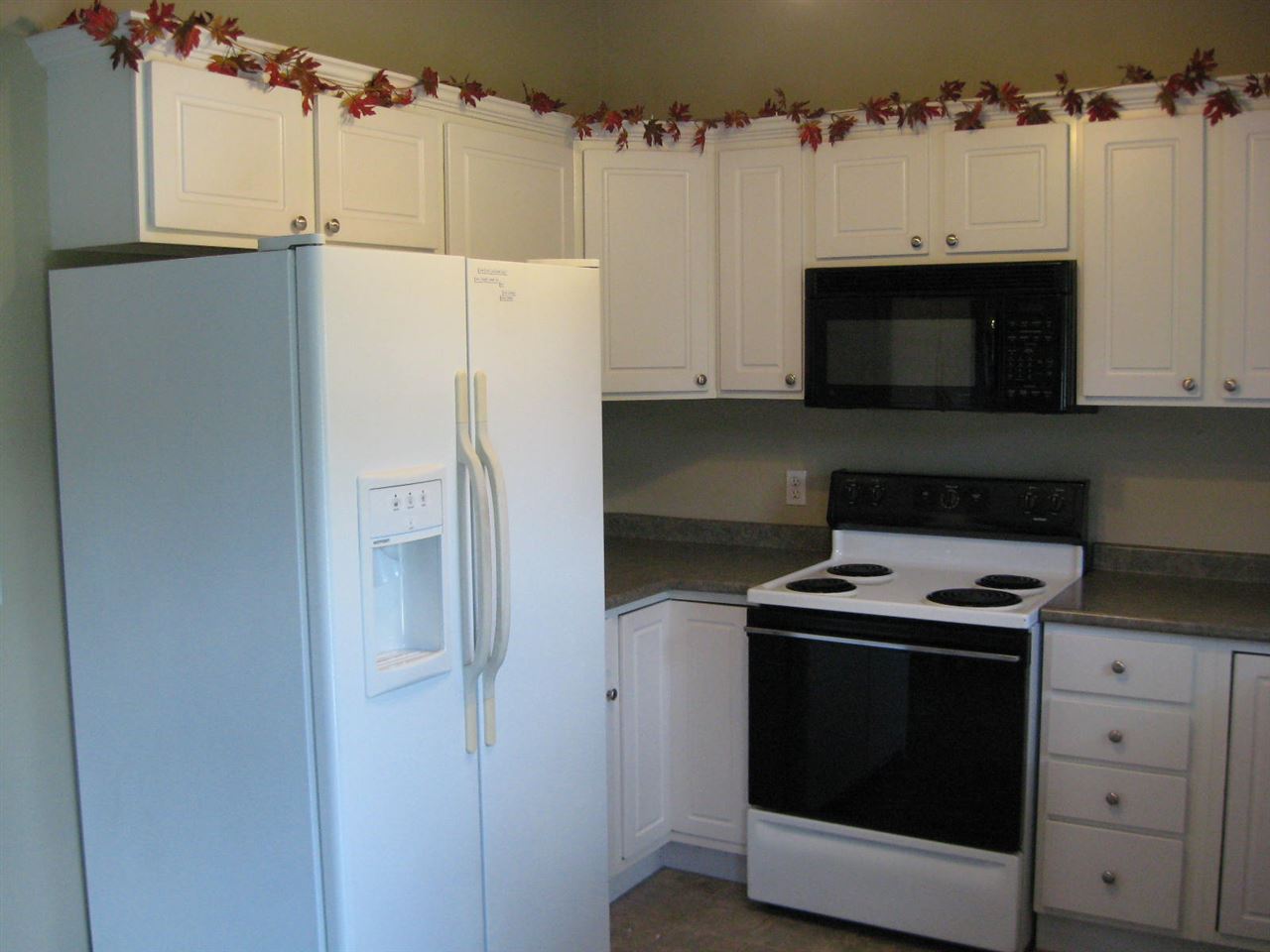 121 Fox Lake Road Angola, IN 46703 - Photo 7 of 13 Gallery Image 7