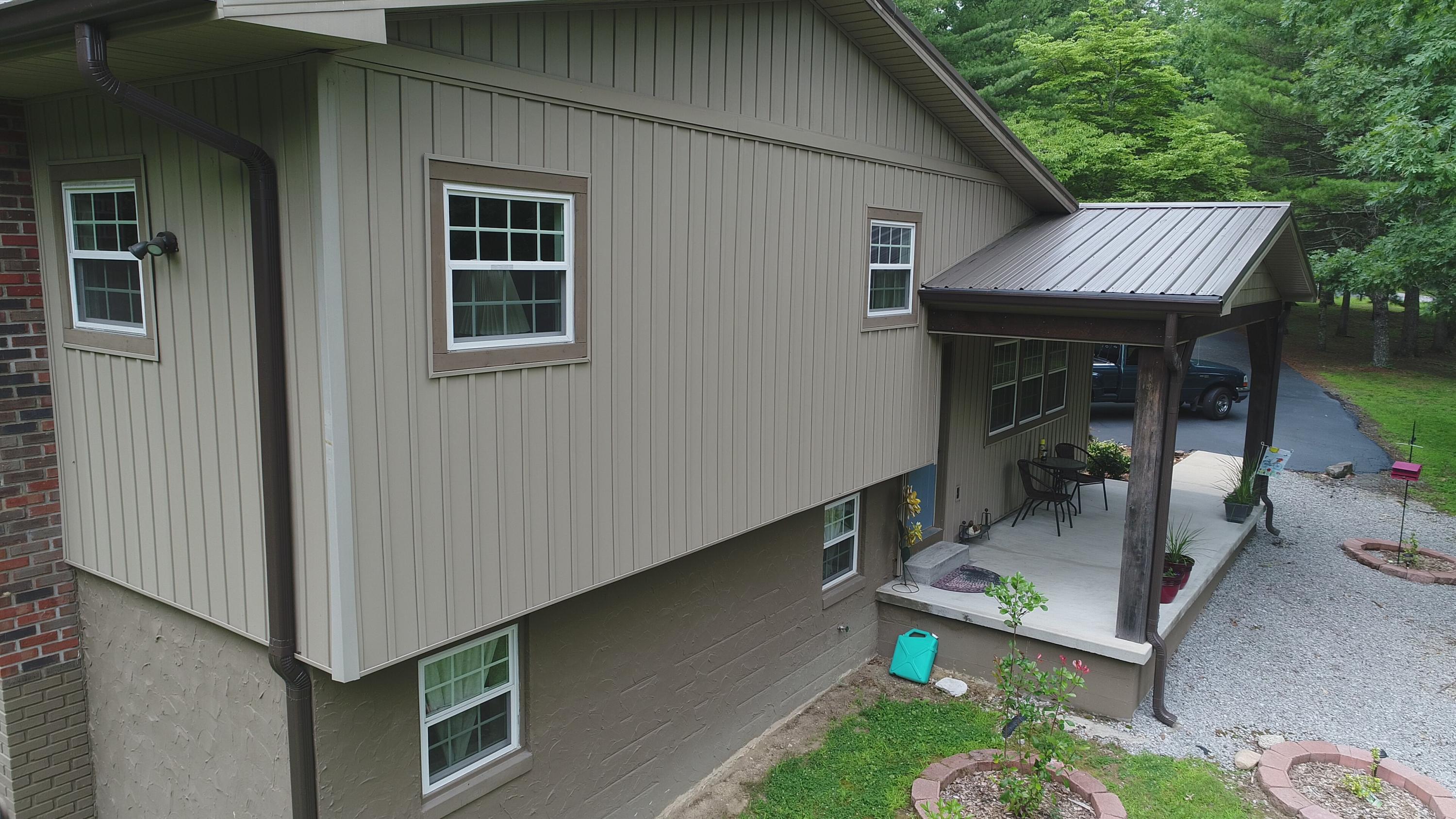 405 Milo Webb Road Crossville, TN 38572 - Photo 5 of 39 Front