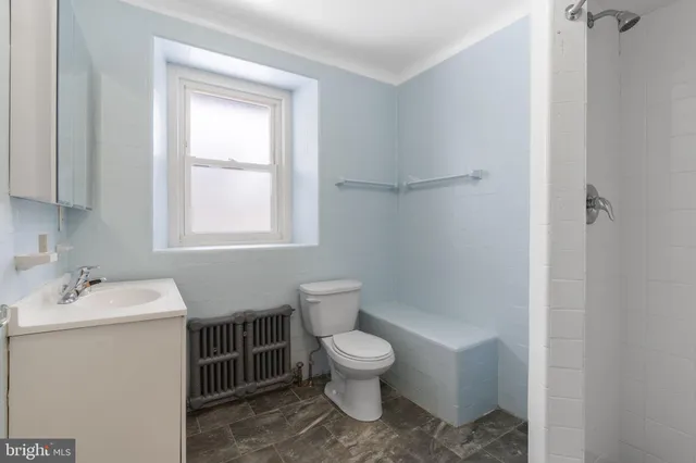 $3,000 | 112 East Township Line Road, Havertown, PA 19083