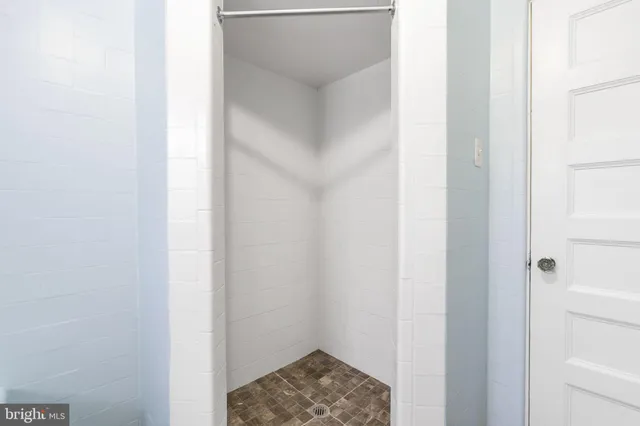 $3,000 | 112 East Township Line Road, Havertown, PA 19083