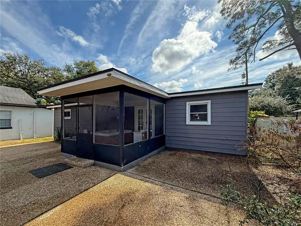 $2,000 | 1303 East Muriel Street, Orlando, FL 32806