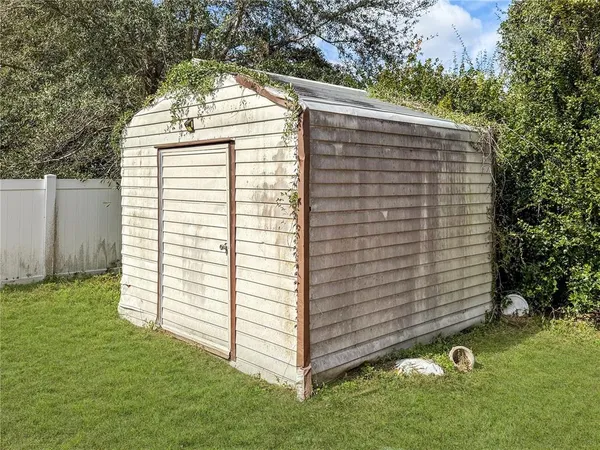 $2,000 | 1303 East Muriel Street, Orlando, FL 32806