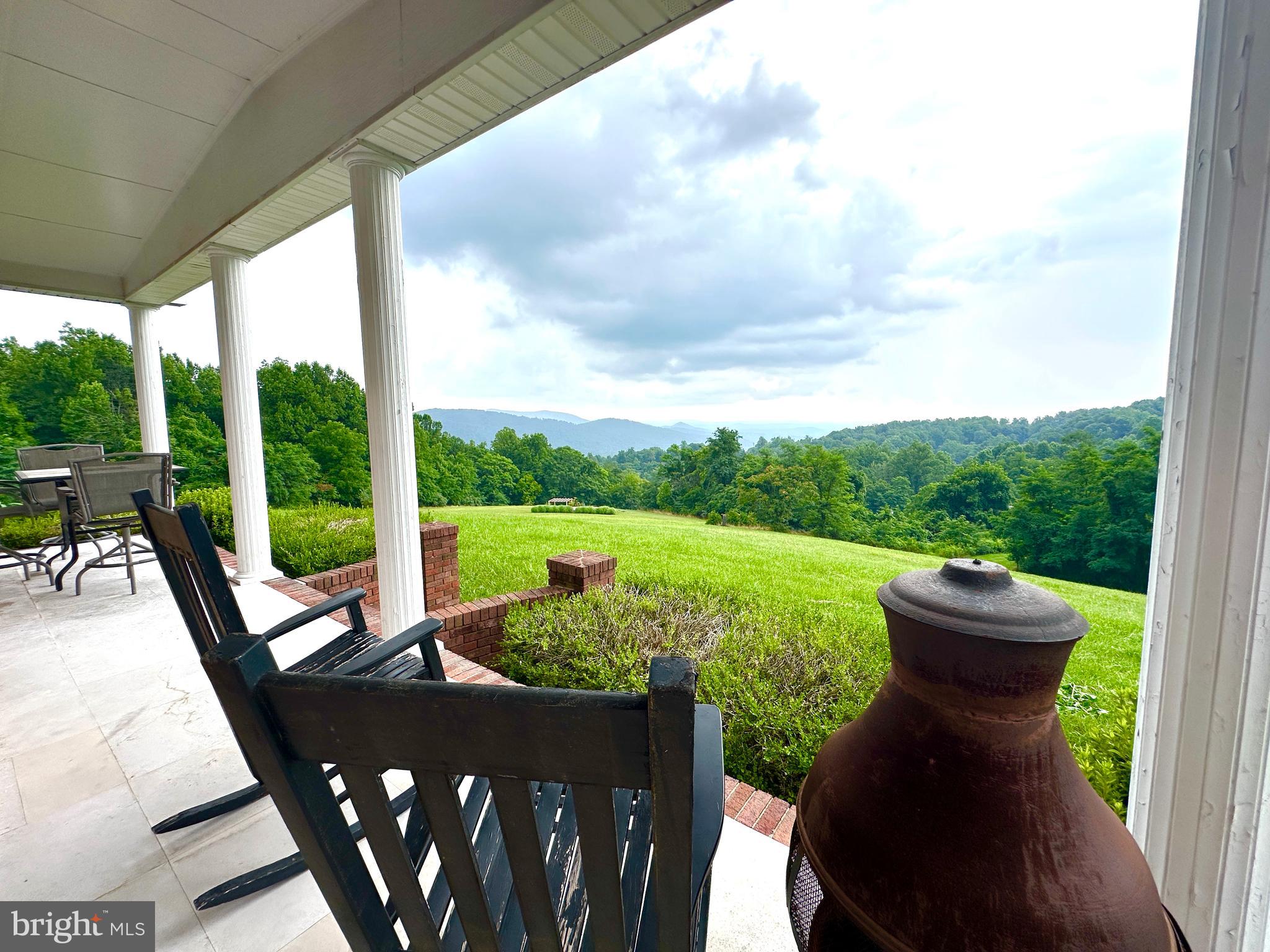 60 Head Waters Road Chester Gap, VA 22623 - Photo 3 of 32