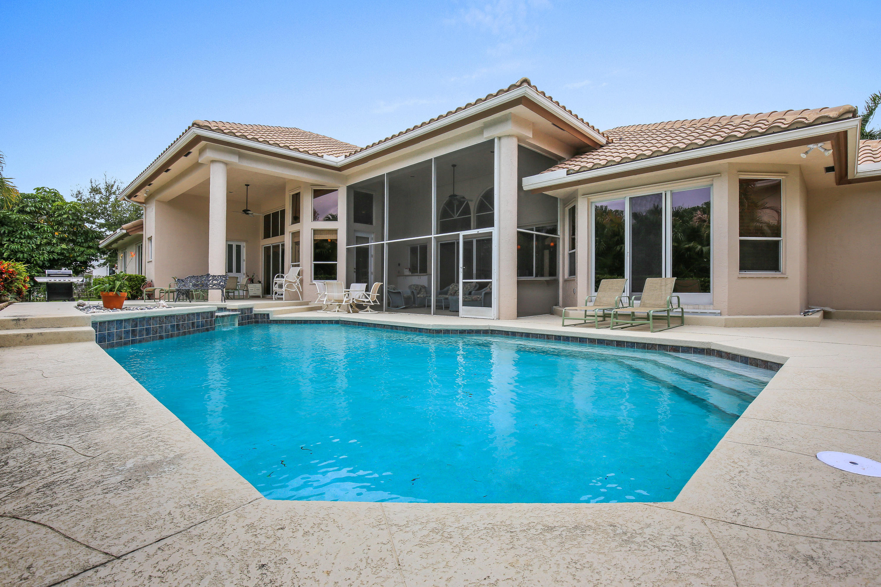 800 Northeast 77th Street Boca Raton, FL 33487 - Photo 19 of 24 Pool