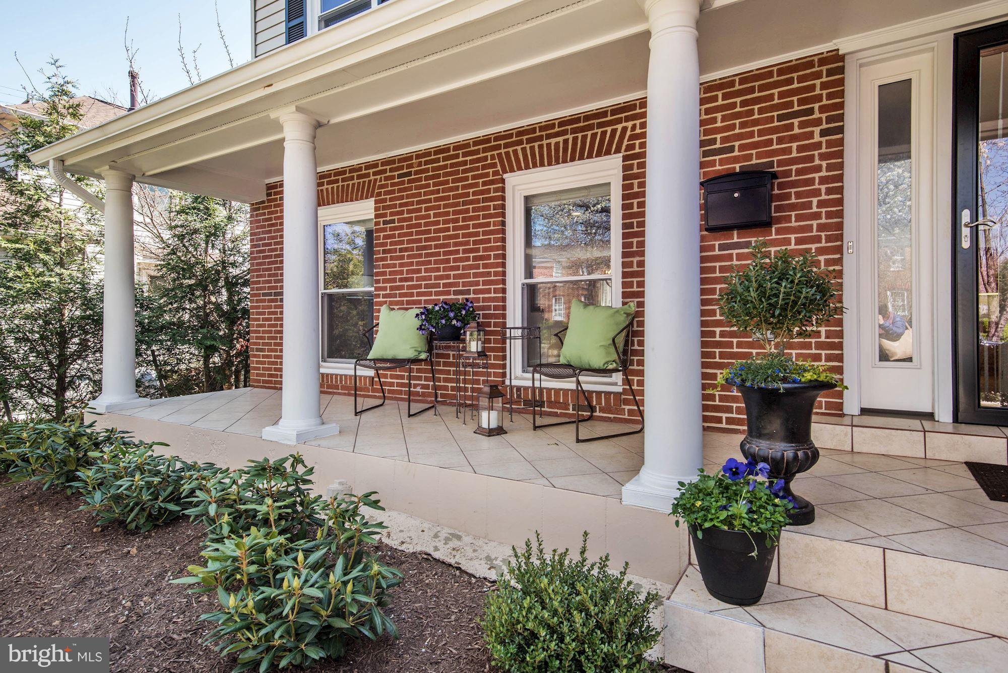 1304 19th Road South Arlington, VA 22202 - Photo 2 of 25 a garden with patio