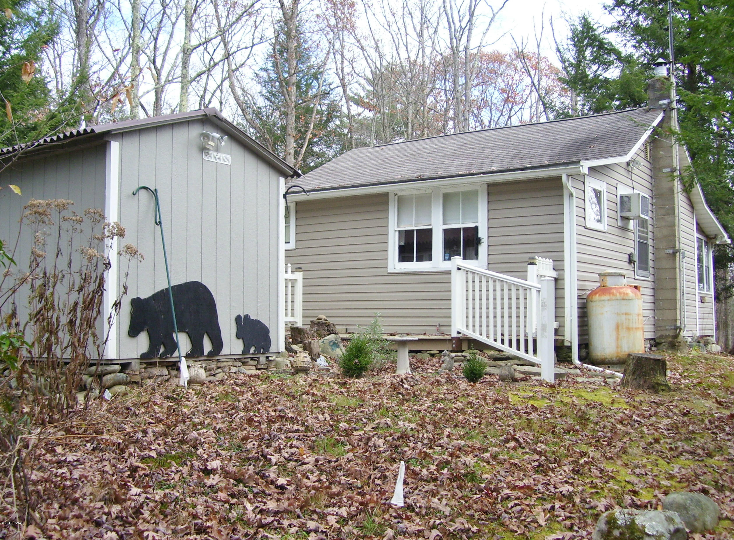 150 Old Rte 402 Dingmans Ferry, PA 18328 - Photo 4 of 29