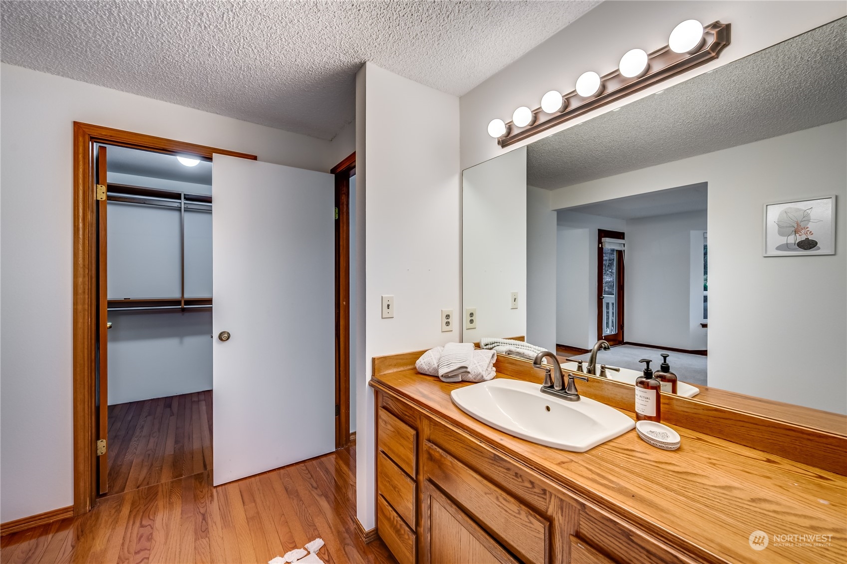 12829 Northeast 185th Court Bothell, WA 98011 - Photo 23 of 40 Gallery Image 23