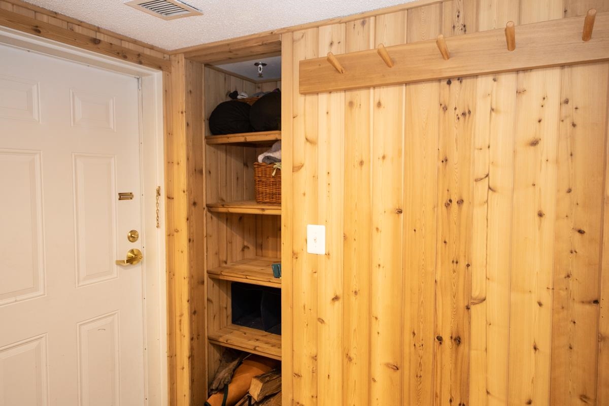 91 White Loop, Unit G 302 Ludlow, VT 05149 - Photo 19 of 25 Gallery Image 19