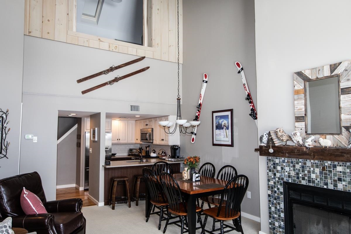 91 White Loop, Unit G 302 Ludlow, VT 05149 - Photo 7 of 25 Gallery Image 7
