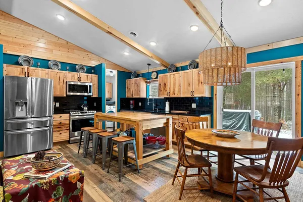 $245,000 | W9988 Terri Lane, Crivitz, WI 54114