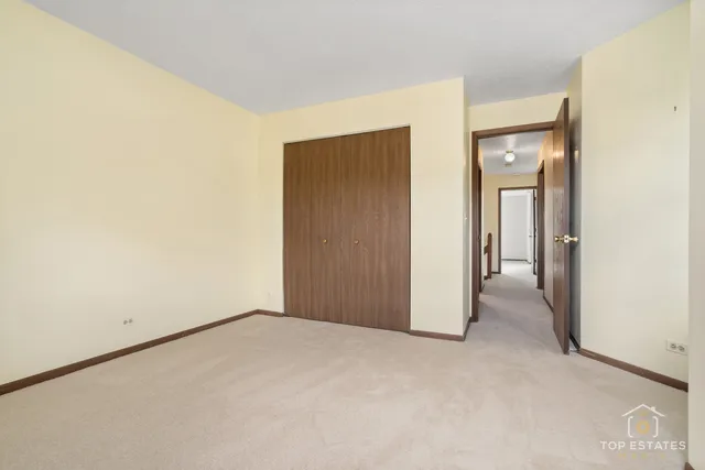 $339,900 | 751 West Happfield Drive, Arlington Heights, IL 60004