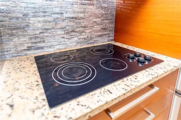 $4,000 | 1830 South Ocean Drive, Unit 2907, Hallandale Beach, FL 33009