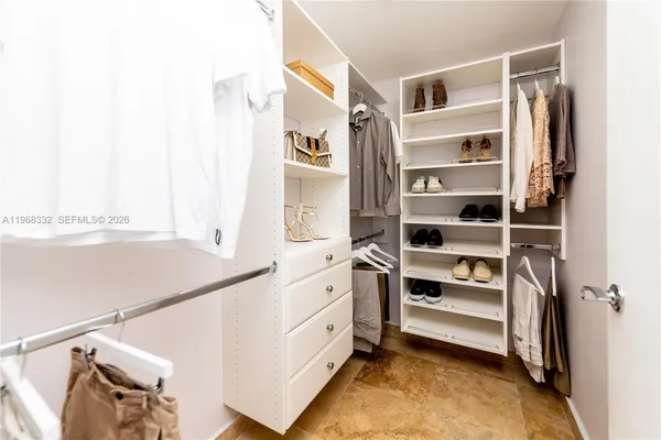 $4,000 | 1830 South Ocean Drive, Unit 2907, Hallandale Beach, FL 33009