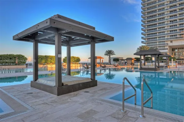 $4,000 | 1830 South Ocean Drive, Unit 2907, Hallandale Beach, FL 33009