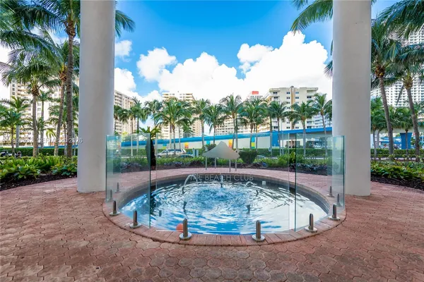 $4,000 | 1830 South Ocean Drive, Unit 2907, Hallandale Beach, FL 33009