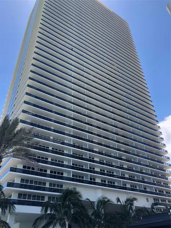 $4,000 | 1830 South Ocean Drive, Unit 2907, Hallandale Beach, FL 33009