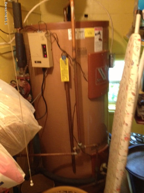 411 W Road Adams, MA 01220 - Photo 22 of 26 solar hot water