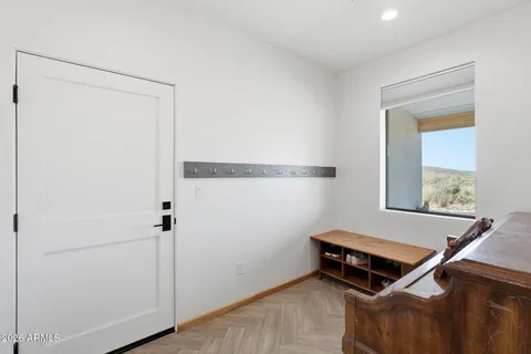 $949,000 | 43131 North 20th Street, New River, AZ 85087