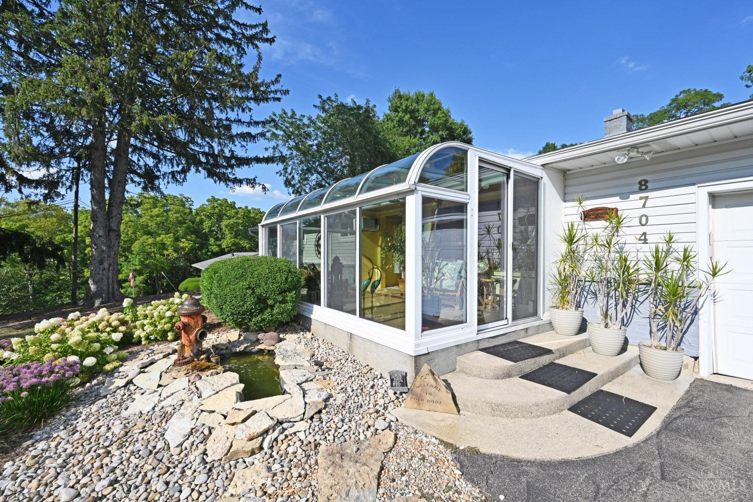 8704 Livingston Road Cincinnati, OH 45251 - Photo 4 of 89 Gallery Image 4