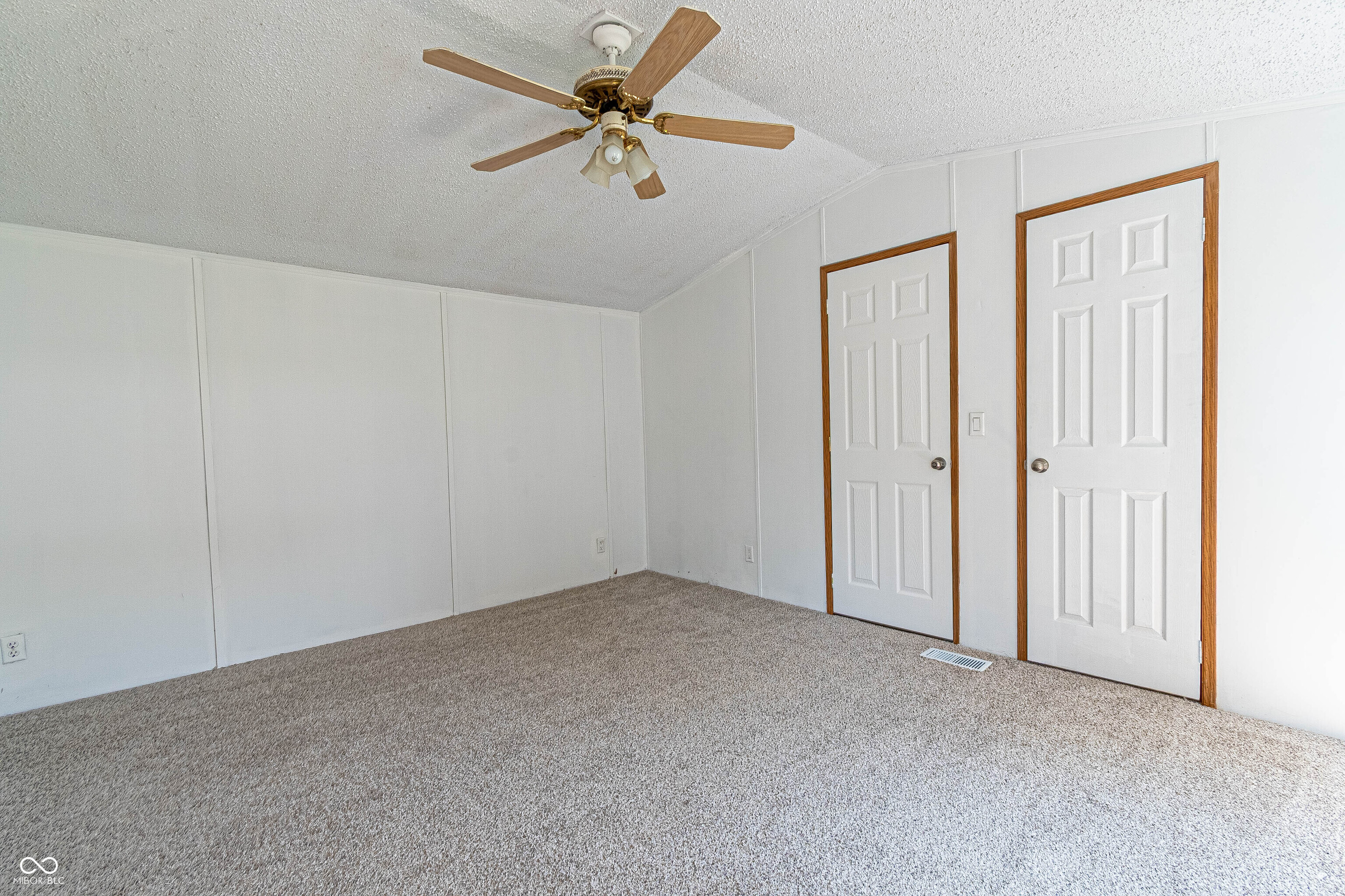 292 Bubble Loo Road Cloverdale, IN 46120 - Photo 17 of 32