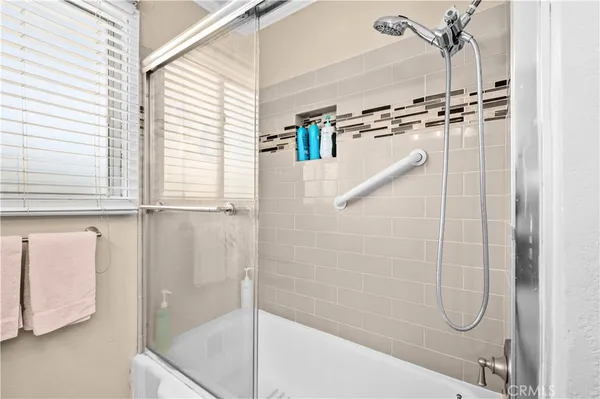 $1,100,000 | 914 North Sacramento Street, Orange, CA 92867