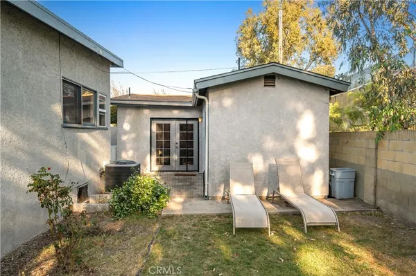 $1,100,000 | 914 North Sacramento Street, Orange, CA 92867