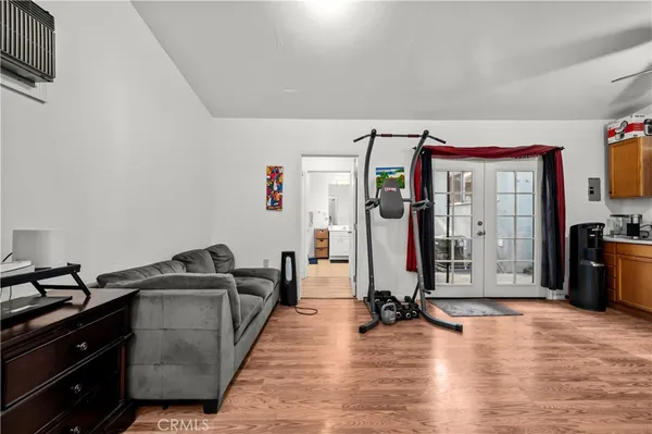 $1,100,000 | 914 North Sacramento Street, Orange, CA 92867