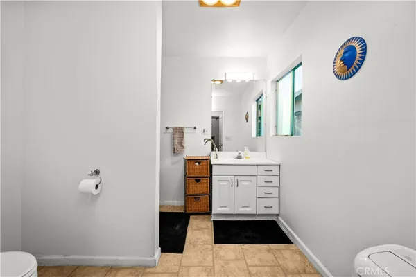 $1,100,000 | 914 North Sacramento Street, Orange, CA 92867