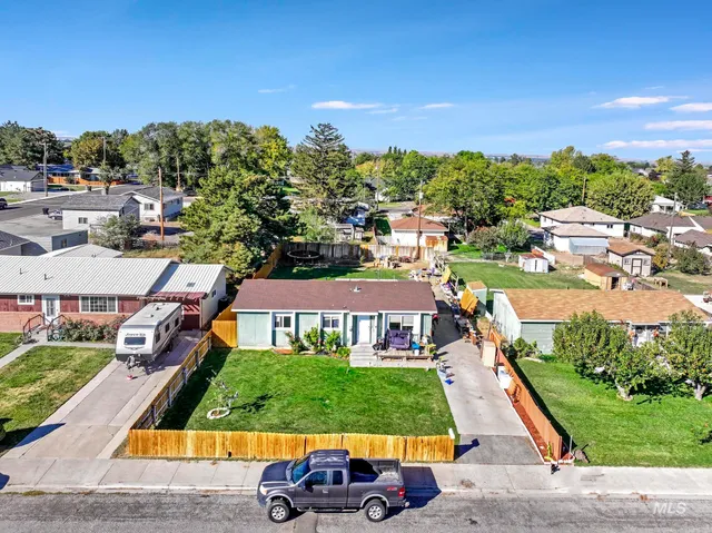 $282,000 | 944 Katherine Street, Buhl, ID 83316