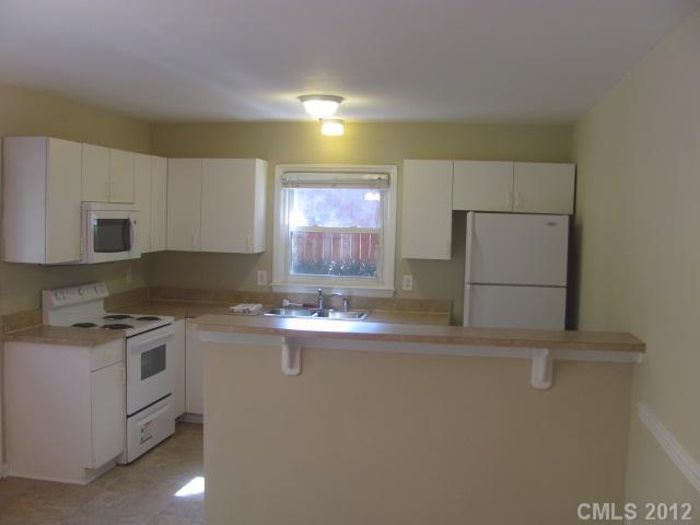 2514 Sam Newell Road Matthews, NC 28105 - Photo 3 of 16