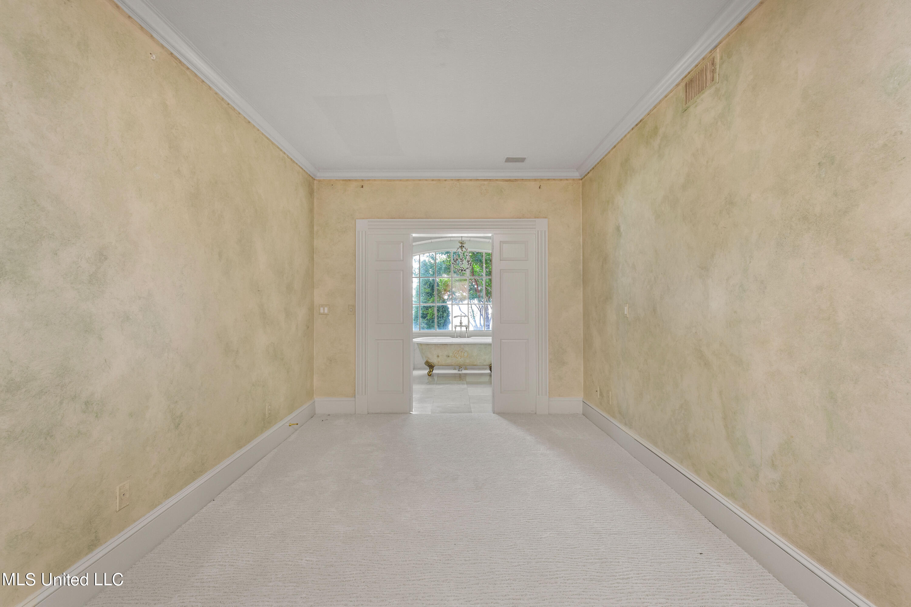 133 Overlook Pointe Drive Ridgeland, MS 39157 - Photo 62 of 93 First Floor Bedroom