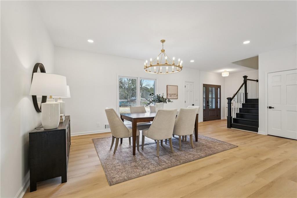 110 Vistacrest Way Roswell, GA 30075 - Photo 10 of 38