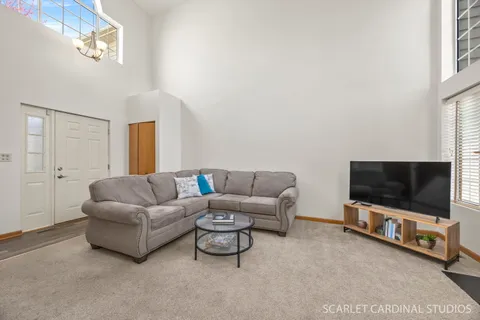 $340,000 | 94 Townsend Drive, Naperville, IL 60565