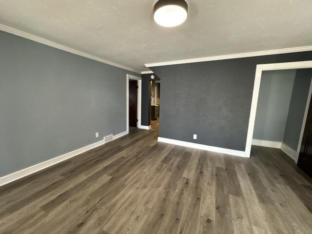 644 West 6th Avenue Oshkosh, WI 54902 - Photo 15 of 27 dining room