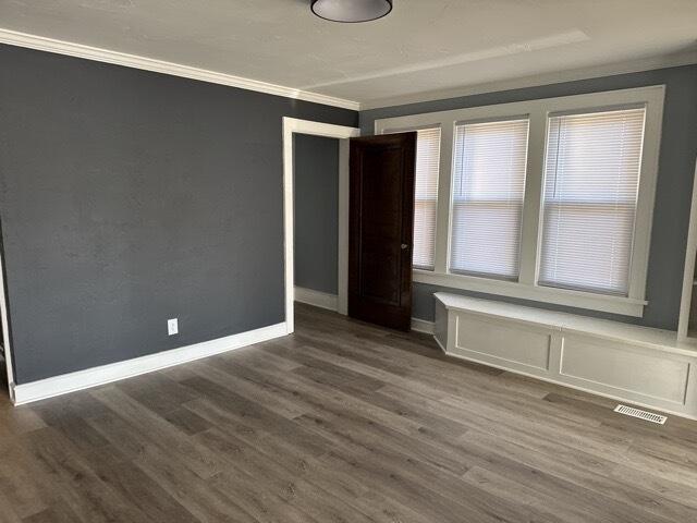644 West 6th Avenue Oshkosh, WI 54902 - Photo 10 of 27 dining room
