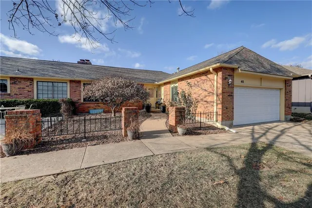 $325,000 | 48 Holly Drive, Olathe, KS 66062