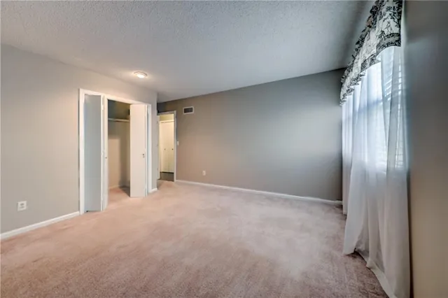 $325,000 | 48 Holly Drive, Olathe, KS 66062