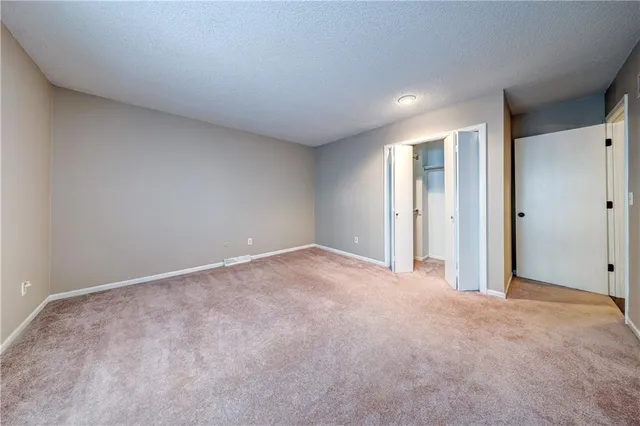 $325,000 | 48 Holly Drive, Olathe, KS 66062