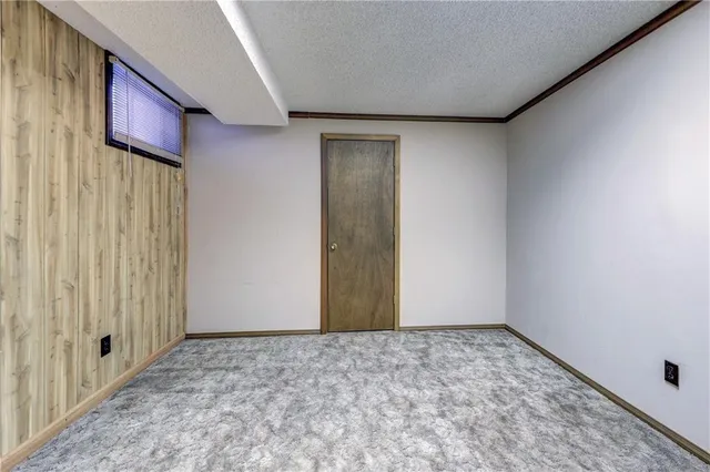 $325,000 | 48 Holly Drive, Olathe, KS 66062