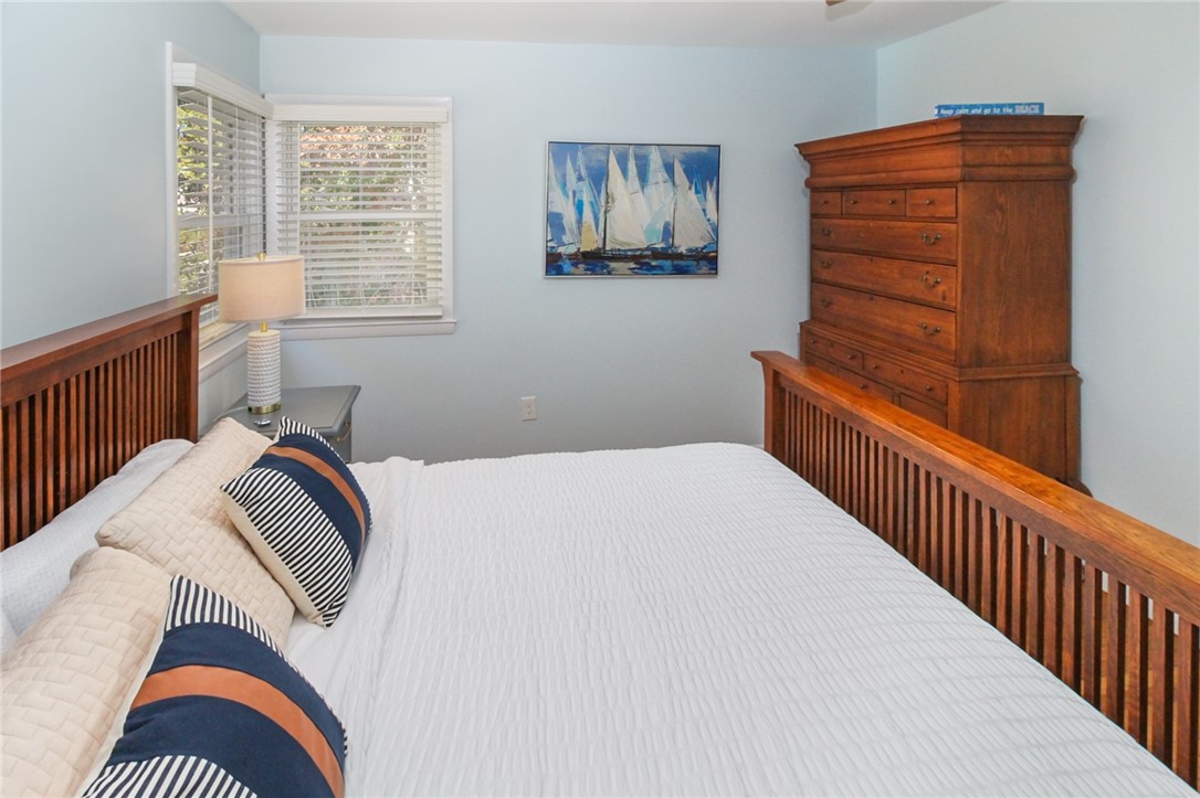 17 Wood Road Middletown, RI 02842 - Photo 16 of 29