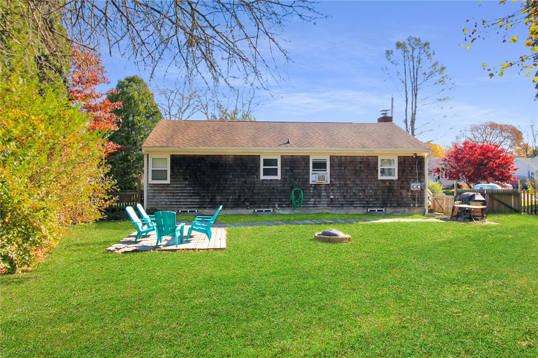 17 Wood Road Middletown, RI 02842 - Photo 25 of 29